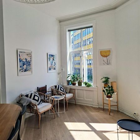 Bright And Charming Apartment From 1878 With View To The New National Museum In Осло Экстерьер фото